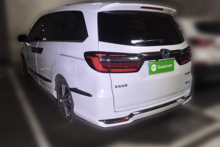 Used Honda Elysion 2024 2.0L eHEV Luxury Edition Rear Left 45 Deg