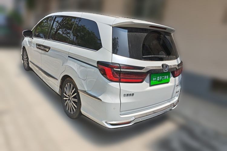 Used Honda Elysion 2024 2.0L eHEV Luxury Edition Rear Left 45 Deg
