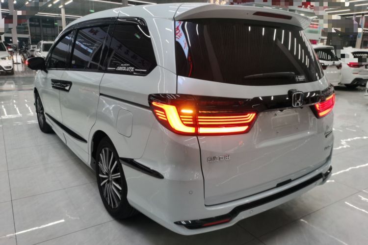 Used Honda Elysion 2024 2.0L eHEV Luxury Edition Rear Left 45 Deg