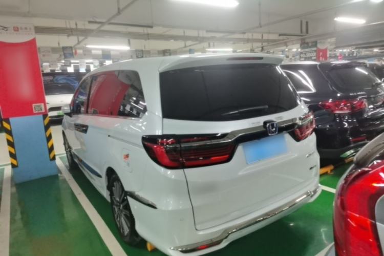 Used Honda Elysion 2024 2.0L eHEV Luxury Edition Rear Left 45 Deg