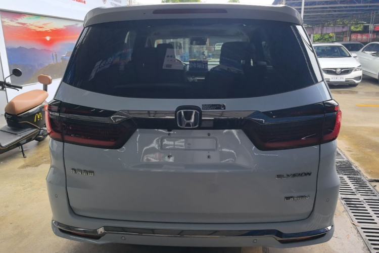 Used Honda Elysion 2024 2.0L eHEV Luxury Edition Rear