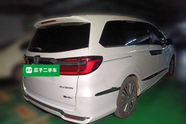 Used Honda Elysion 2024 2.0L eHEV Luxury Edition Rear Right 45 Deg