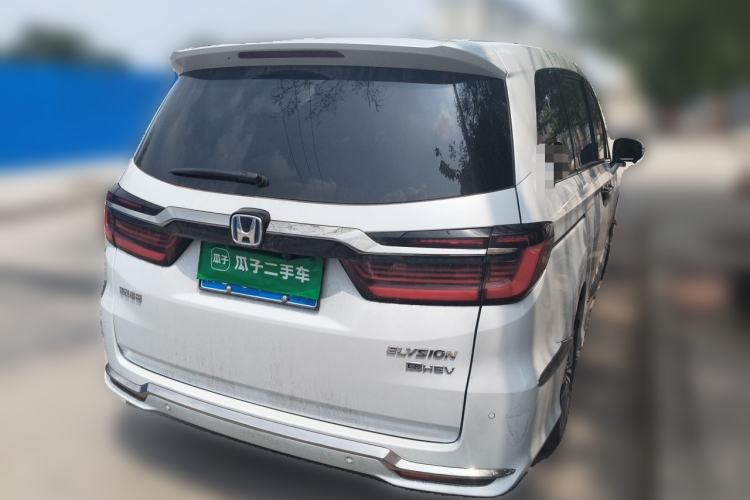 Used Honda Elysion 2024 2.0L eHEV Luxury Edition Rear Right 45 Deg