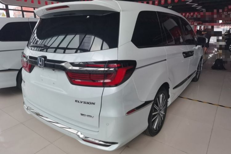 Used Honda Elysion 2024 2.0L eHEV Luxury Edition Rear Right 45 Deg