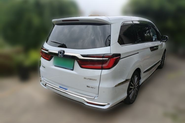 Used Honda Elysion 2024 2.0L eHEV Luxury Edition Rear Right 45 Deg