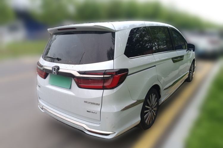 Used Honda Elysion 2024 2.0L eHEV Luxury Edition Rear Right 45 Deg