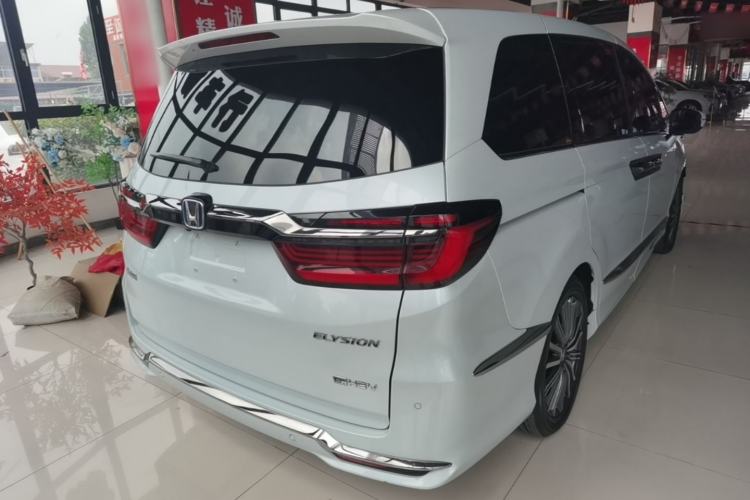 Used Honda Elysion 2024 2.0L eHEV Luxury Edition Rear Right 45 Deg