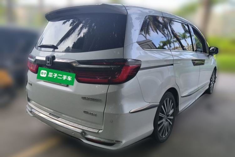 Used Honda Elysion 2024 2.0L eHEV Luxury Edition Rear Right 45 Deg