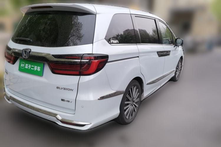 Used Honda Elysion 2024 2.0L eHEV Luxury Edition Rear Right 45 Deg
