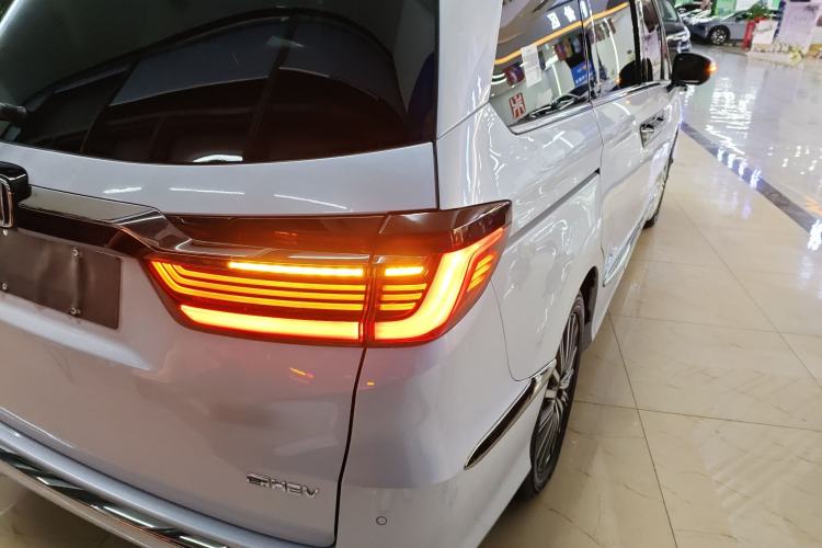 Used Honda Elysion 2024 2.0L eHEV Luxury Edition Rear Right 45 Deg