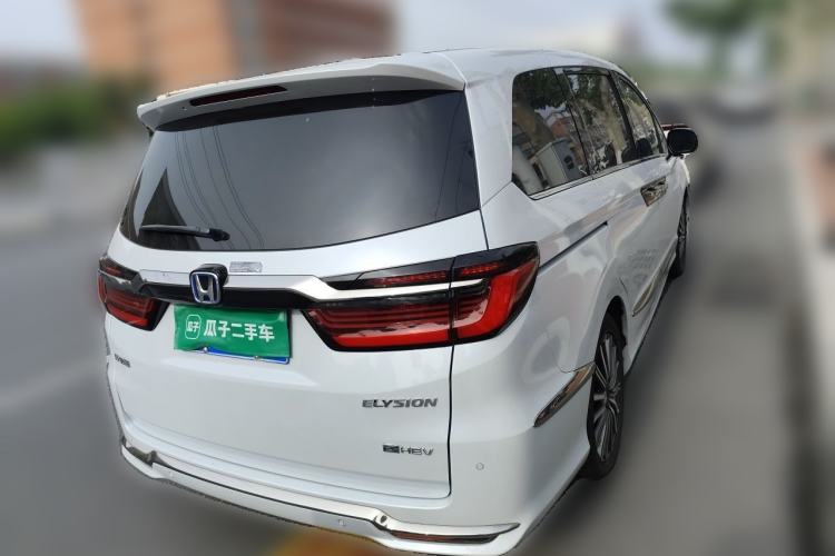 Used Honda Elysion 2024 2.0L eHEV Luxury Edition Rear Right 45 Deg