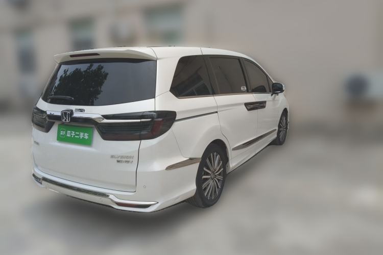 Used Honda Elysion 2024 2.0L eHEV Ultimate Edition Rear Right 45 Deg