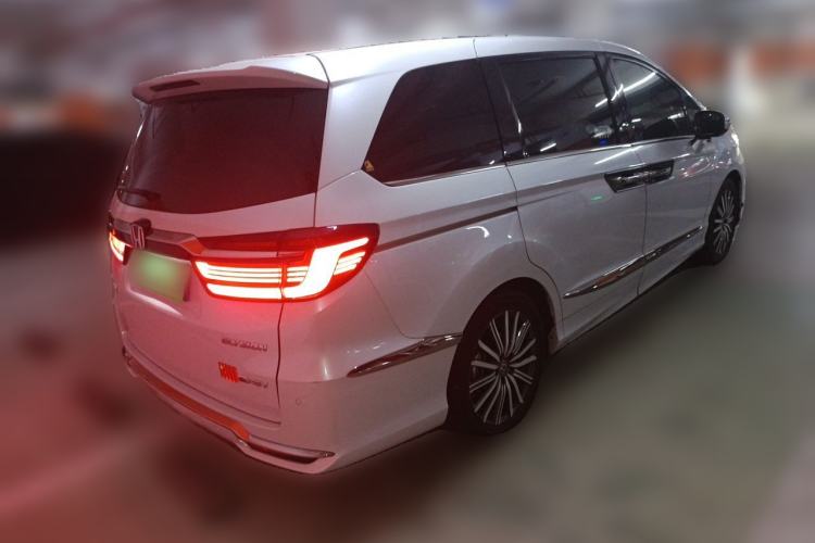 Used Honda Elysion 2024 2.0L eHEV Luxury Edition Rear Right 45 Deg
