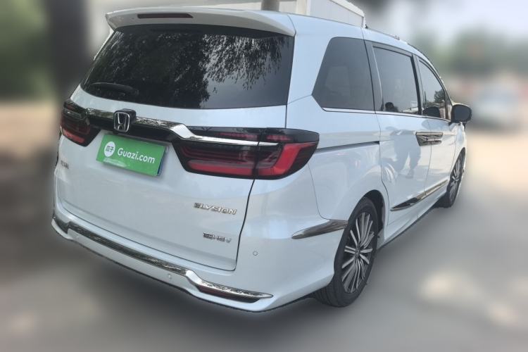 Used Honda Elysion 2024 2.0L eHEV Luxury Edition Rear Right 45 Deg