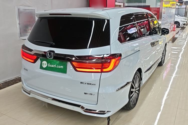 Used Honda Elysion 2024 2.0L eHEV Luxury Edition Rear Right 45 Deg