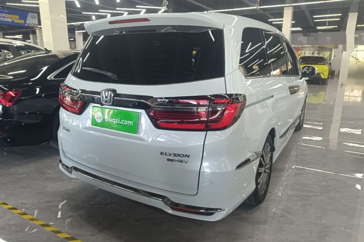 Used Honda Elysion 2024 2.0L eHEV Luxury Edition Rear Right 45 Deg