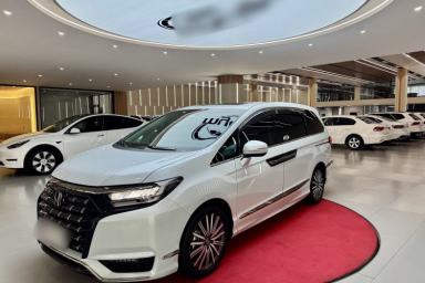 Used Honda Elysion 2024 2.0L eHEV Luxury Edition