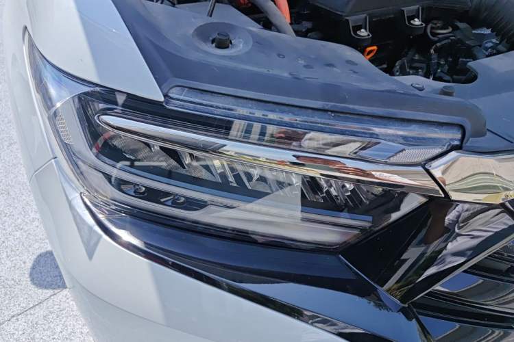 Used Honda Elysion 2024 2.0L eHEV Luxury Edition Right Front Headlight