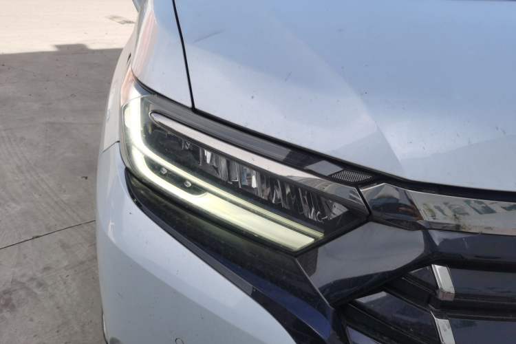 Used Honda Elysion 2024 2.0L eHEV Ultimate Edition Right Front Headlight