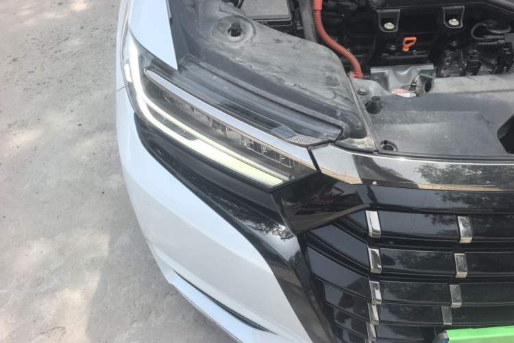 Used Honda Elysion 2024 2.0L eHEV Luxury Edition Right Front Headlight