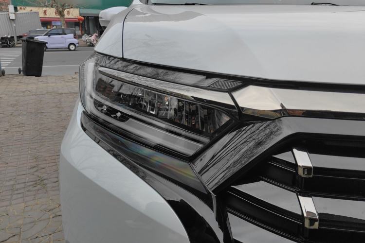 Used Honda Elysion 2024 2.0L eHEV Luxury Edition Right Front Headlight