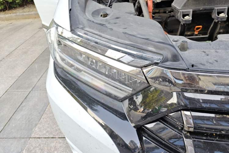 Used Honda Elysion 2024 2.0L eHEV Luxury Edition Right Front Headlight
