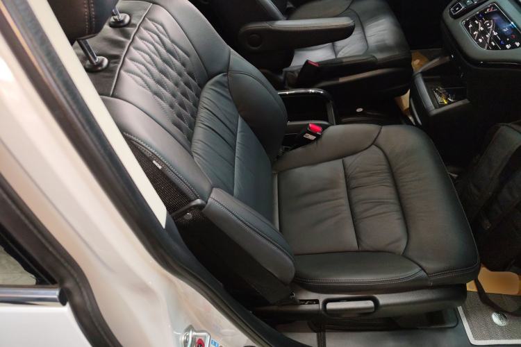 Used Honda Elysion 2024 2.0L eHEV Luxury Edition Right Front Seat