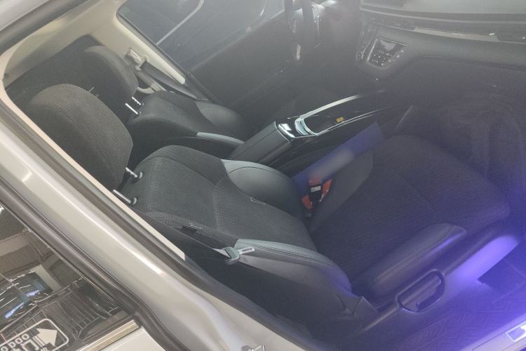 Used Honda Elysion 2024 2.0L eHEV Comfort Edition Right Front Seat