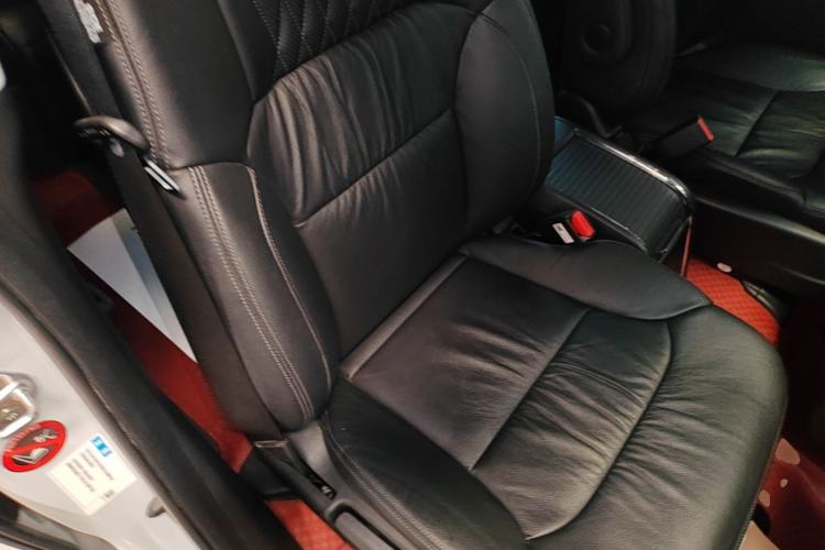 Used Honda Elysion 2024 2.0L eHEV Luxury Edition Right Front Seat