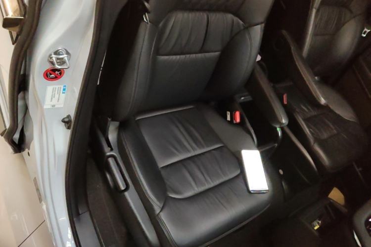 Used Honda Elysion 2024 2.0L eHEV Luxury Edition Right Front Seat