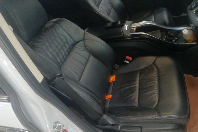 Used Honda Elysion 2024 2.0L eHEV Luxury Edition Right Front Seat