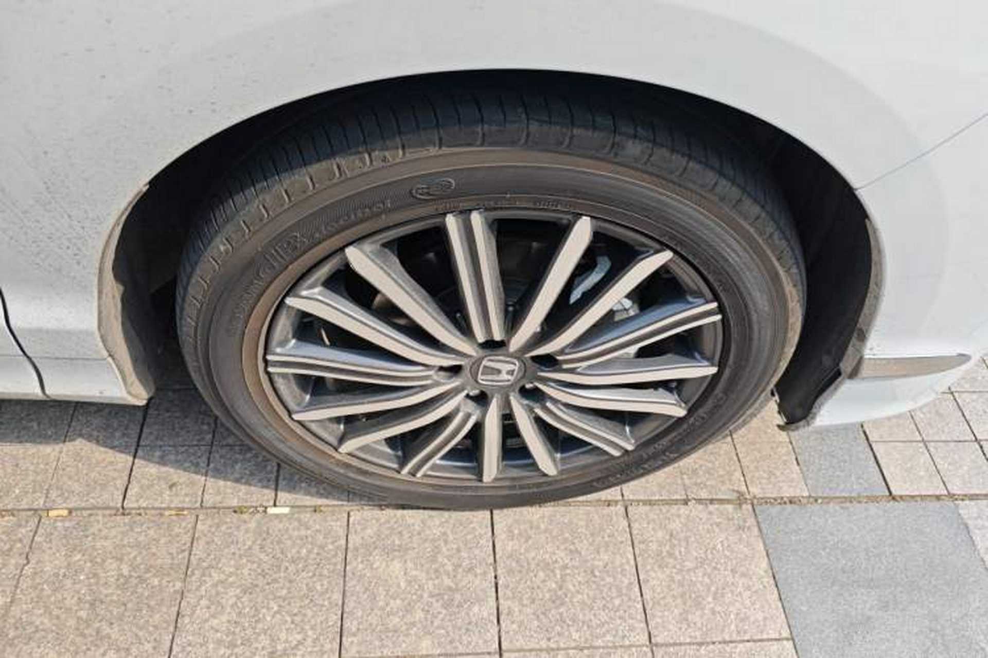 Used Honda Elysion 2024 2.0L eHEV Luxury Edition Right Front Wheel Hub