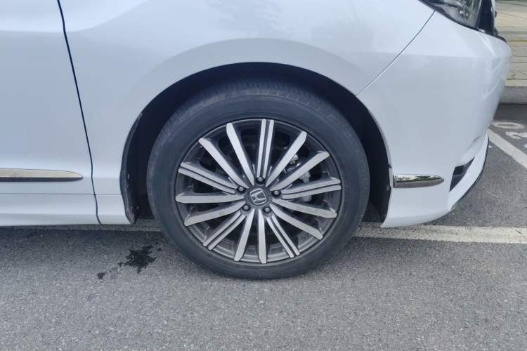 Used Honda Elysion 2024 2.0L eHEV Luxury Edition Right Front Wheel Hub