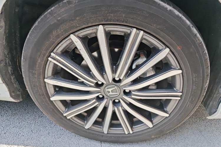 Used Honda Elysion 2024 2.0L eHEV Luxury Edition Right Front Wheel Hub