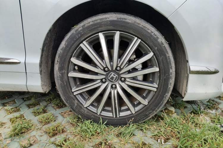 Used Honda Elysion 2024 2.0L eHEV Luxury Edition Right Front Wheel Hub