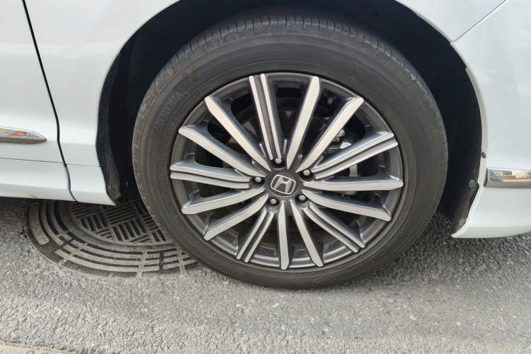 Used Honda Elysion 2024 2.0L eHEV Luxury Edition Right Front Wheel Hub