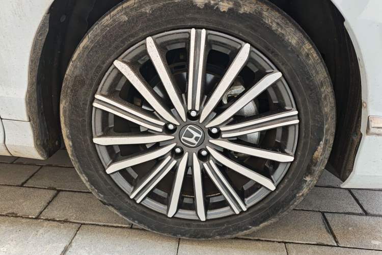 Used Honda Elysion 2024 2.0L eHEV Luxury Edition Right Front Wheel Hub