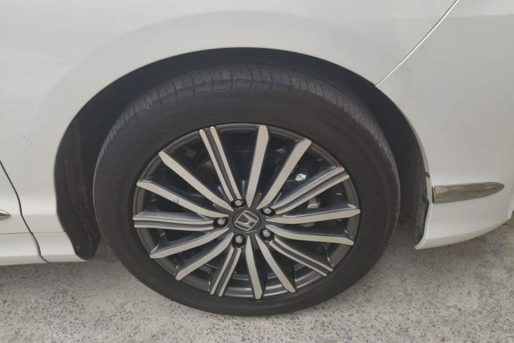 Used Honda Elysion 2024 2.0L eHEV Ultimate Edition Right Front Wheel Hub