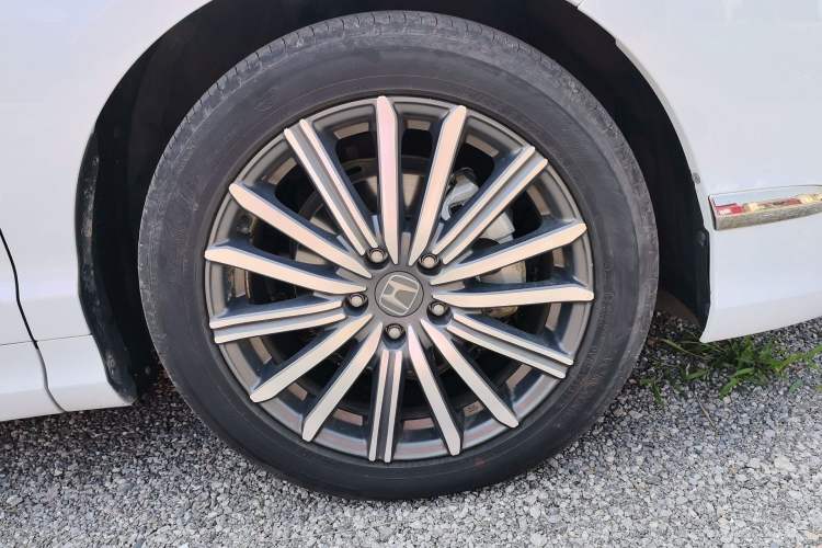 Used Honda Elysion 2024 2.0L eHEV Comfort Edition Right Front Wheel Hub