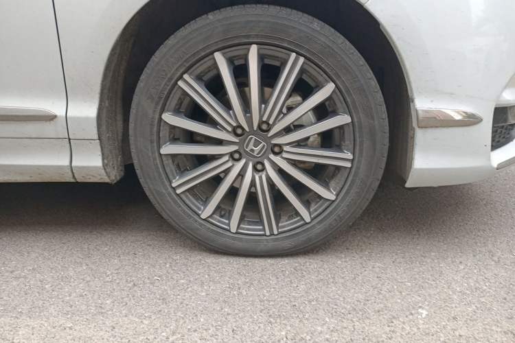 Used Honda Elysion 2024 2.0L eHEV Luxury Edition Right Front Wheel Hub