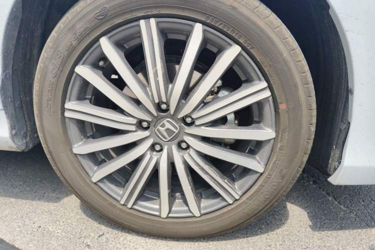 Used Honda Elysion 2024 2.0L eHEV Classic Edition Right Front Wheel Hub