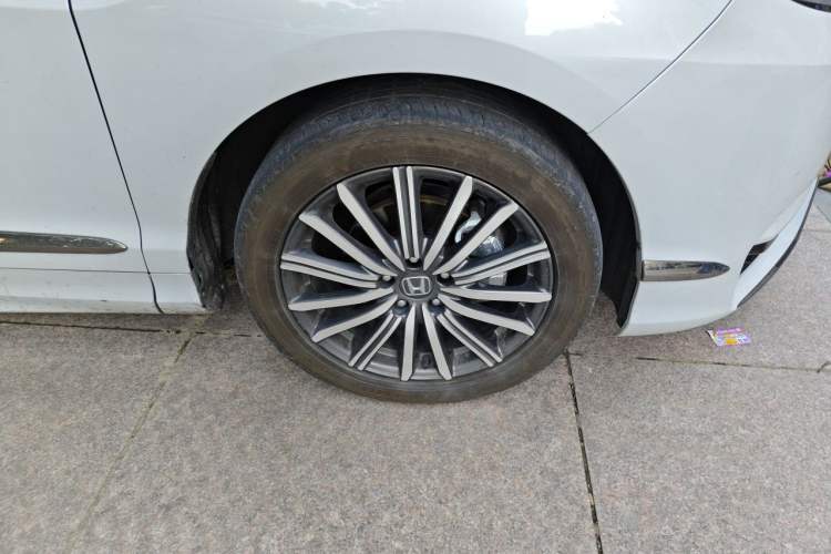 Used Honda Elysion 2024 2.0L eHEV Luxury Edition Right Front Wheel Hub