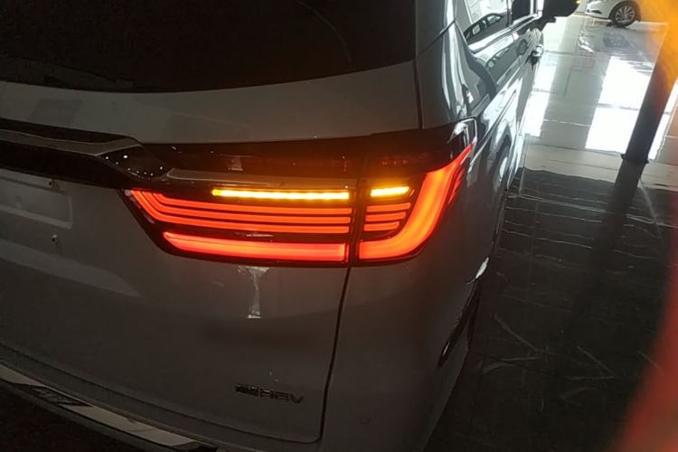 Used Honda Elysion 2024 2.0L eHEV Luxury Edition Right Rear Taillight