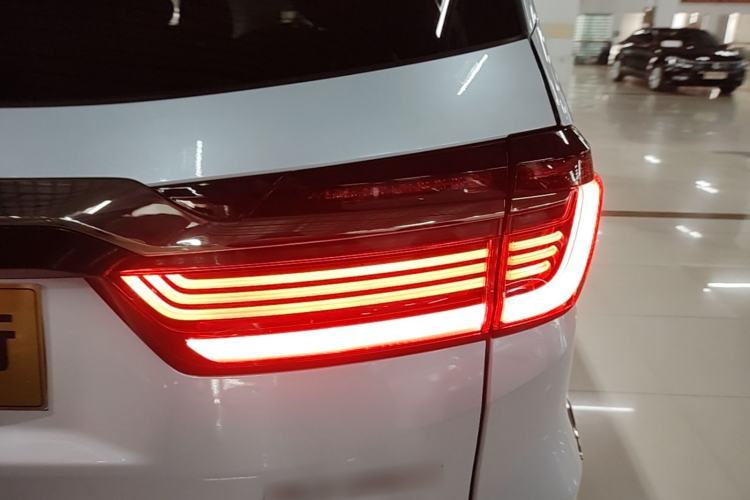 Used Honda Elysion 2024 2.0L eHEV Luxury Edition Right Rear Taillight