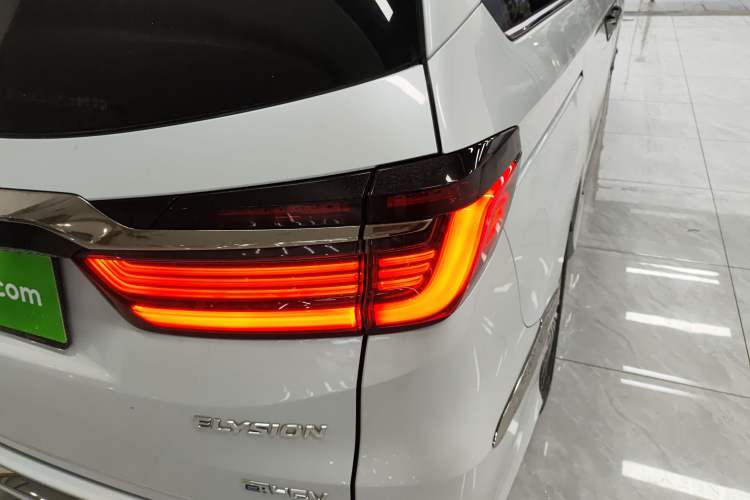 Used Honda Elysion 2024 2.0L eHEV Luxury Edition Right Rear Taillight