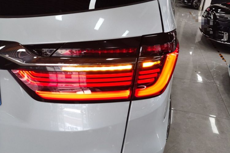 Used Honda Elysion 2024 2.0L eHEV Luxury Edition Right Rear Taillight
