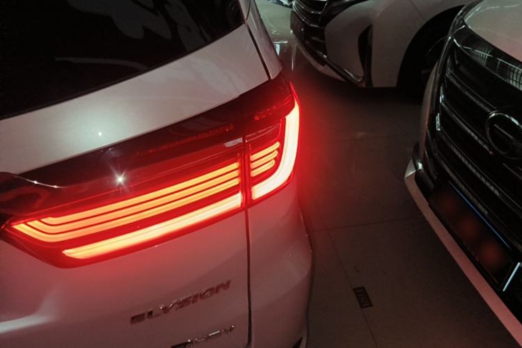 Used Honda Elysion 2024 2.0L eHEV Luxury Edition Right Rear Taillight