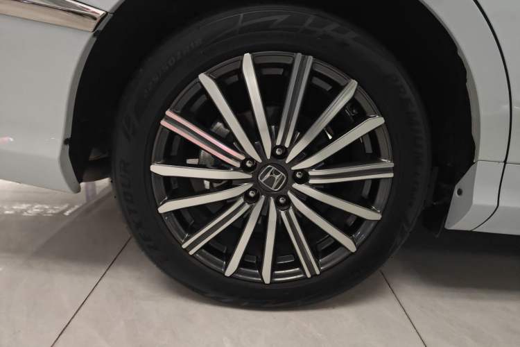 Used Honda Elysion 2024 2.0L eHEV Luxury Edition Right Rear Wheel Hub