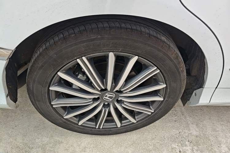 Used Honda Elysion 2024 2.0L eHEV Luxury Edition Right Rear Wheel Hub