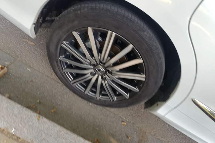 Used Honda Elysion 2024 2.0L eHEV Luxury Edition Right Rear Wheel Hub